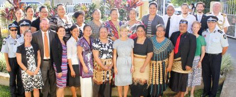 Foreign Minister Julie Bishop meeting with the staff of the Australian High Commission in Nuku’alofa, Tonga.