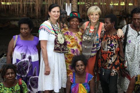 Minister for Foreign Affairs, Julie Bishop and Senator the Hon Concetta Fierravanti-Wells visiting women vendors at a local market in Madang. Photo credit: DFAT/Aaron English