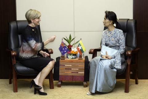 Australian Foreign Minister Julie Bishop meets HE Daw Aung San Suu Kyi, Minister of Foreign Affairs of Myanmar, during the 2016 ASEAN Ministerial Meetings in Vientiane, Laos. 25 July 2016. Photo credit: DFAT/Bart Verweij