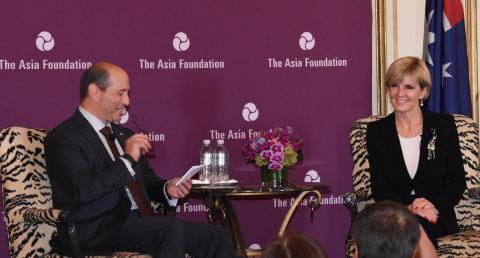 Foreign Minister Julie Bishop with former US Ambassador to Australia, Jeffrey Bleich during the Q&A following her speech to The Asia Foundation in San Francisco on 9 October 2015.