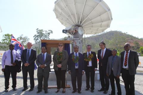 Hon William Duma, Minister for State Enterprises (3rd from left), Australian Minister for Foreign Affairs Marise Payne, Rimbink Pato, Minister for Foreign Affairs (centre), Australian High Commissioner Bruce Davis and other dignitaries at the launch of eq