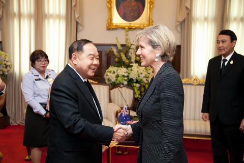 Foreign Minister Julie Bishop meets Thai Deputy Prime Minister and Minister for Defence, His Excellency General Prawit Wongsuwan.