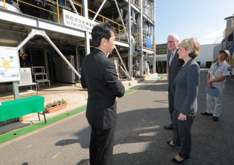 HE Mr Bruce Miller, Australian Ambassador to Japan and the Hon Julie Bishop MP, Minster for Foreign Affairs are given a tour of the Kawasaki Heavy Industries Akashi Works in Hyogo Prefecture by Mr Hiroshi Takata, Senior Executive Vice President.