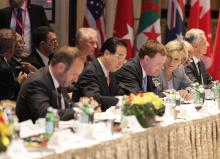 Foreign Minister Julie Bishop talks with her Canadian counterpart, Hon. John Baird, at the Global Counter-Terrorism Forum in New York. 23 September, 2104. (Collens/DFAT)