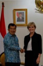 21 March 2016, Jakarta, Indonesia: Foreign Minister Julie Bishop with Indonesian Vice President Jusuf Kalla during a bilateral meeting at the Vice Presidential Palace, Jakarta.